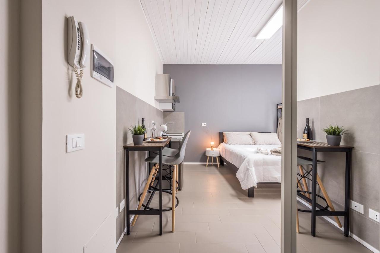 Suite 649 Mono Con Terrazzo Modena Exterior foto