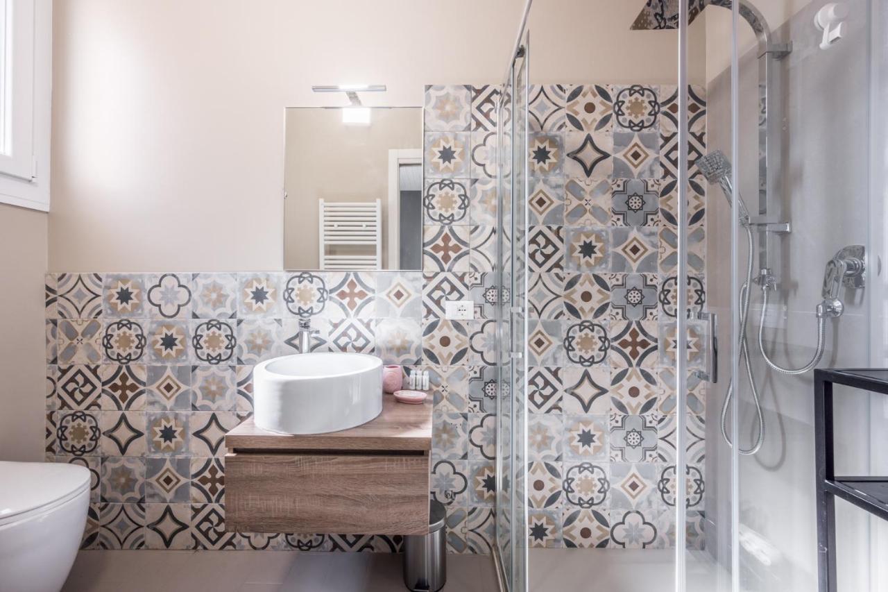 Suite 649 Mono Con Terrazzo Modena Exterior foto