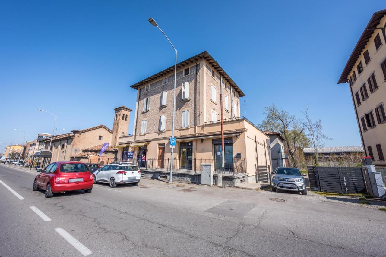 Suite 649 Mono Con Terrazzo Modena Exterior foto